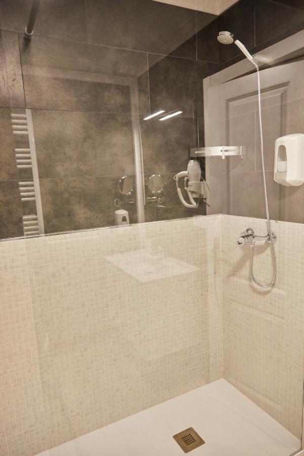 Padron Suites Apartment